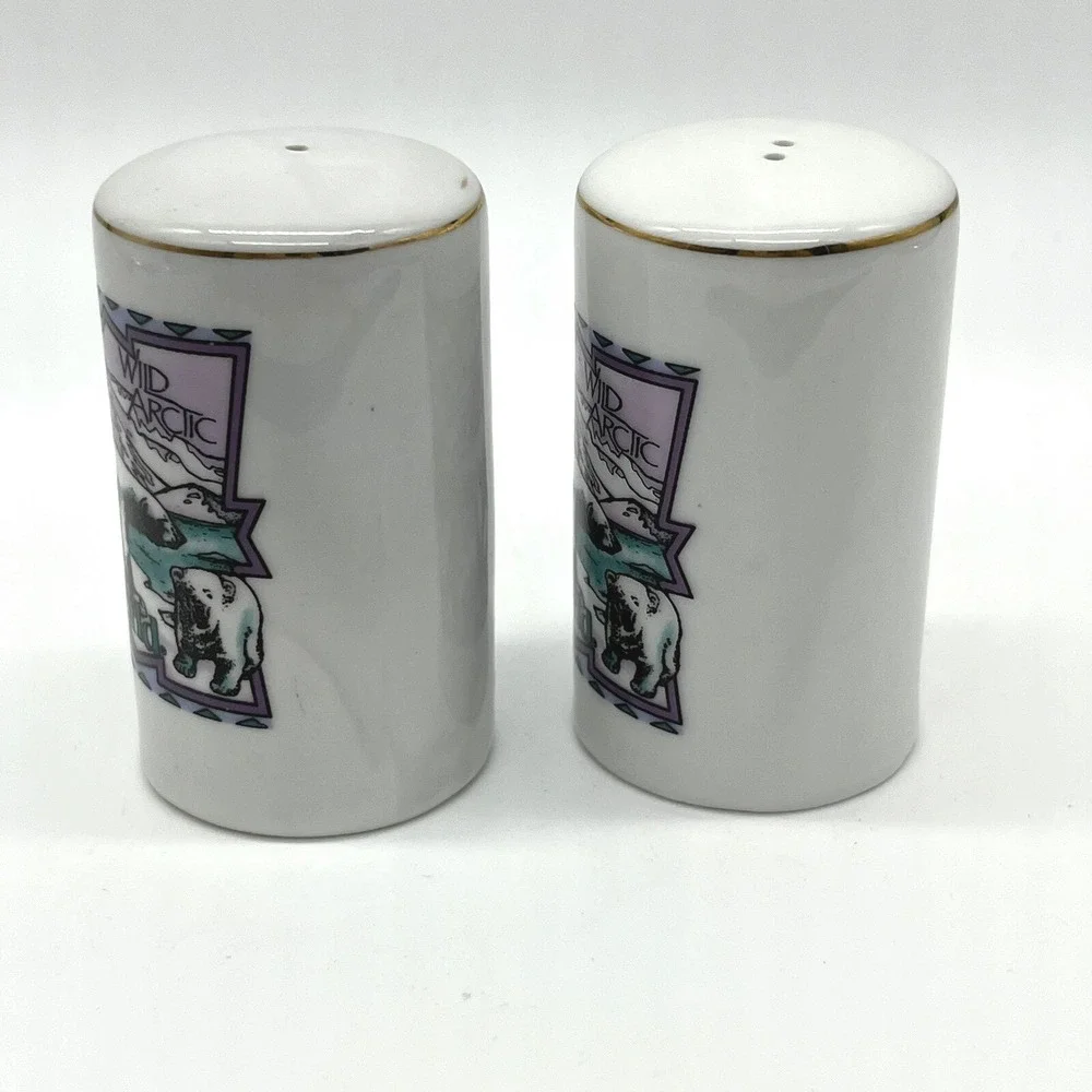 Sea World Wild Arctic Polar Bear Salt‎ Pepper Shakers Porcelain Gold Trim 90s